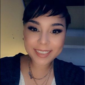 Meet your Posher, Paula